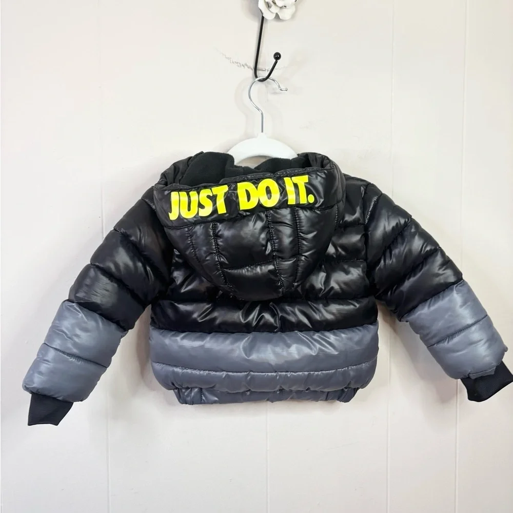 Nike Boy’s Size 12 Months Puffer Jacket Coat Just Do It